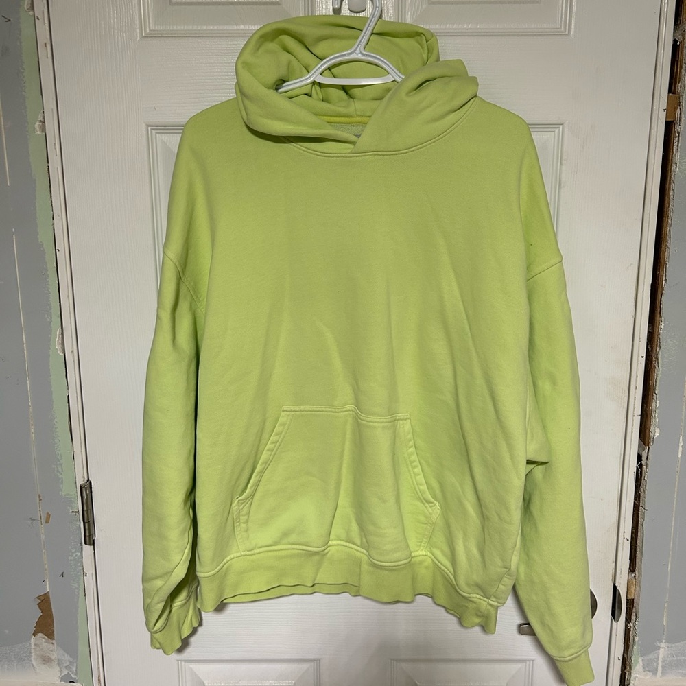 Aritzia TNA Mega Hoodie Size 3
